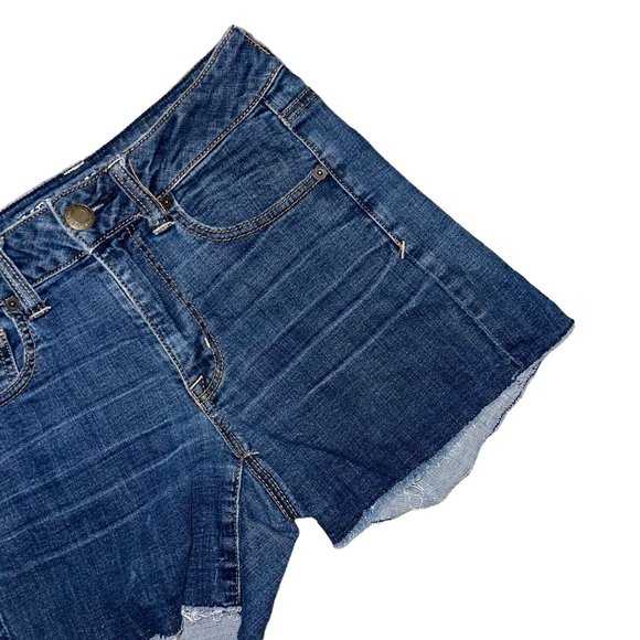 American Eagle Distressed Womens Shorts 4 Super Stretch Raw Hem Medium Wash - Picture 3 of 7